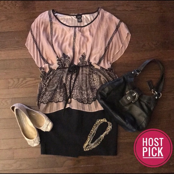 ❎DONATED❎ Rue21 Pleated Lacy Printed Tunic - Picture 2 of 7